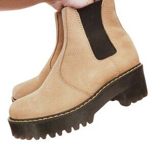 Dr Martens Rometty Tan Nubuck Leather Chelsea Boots 9M